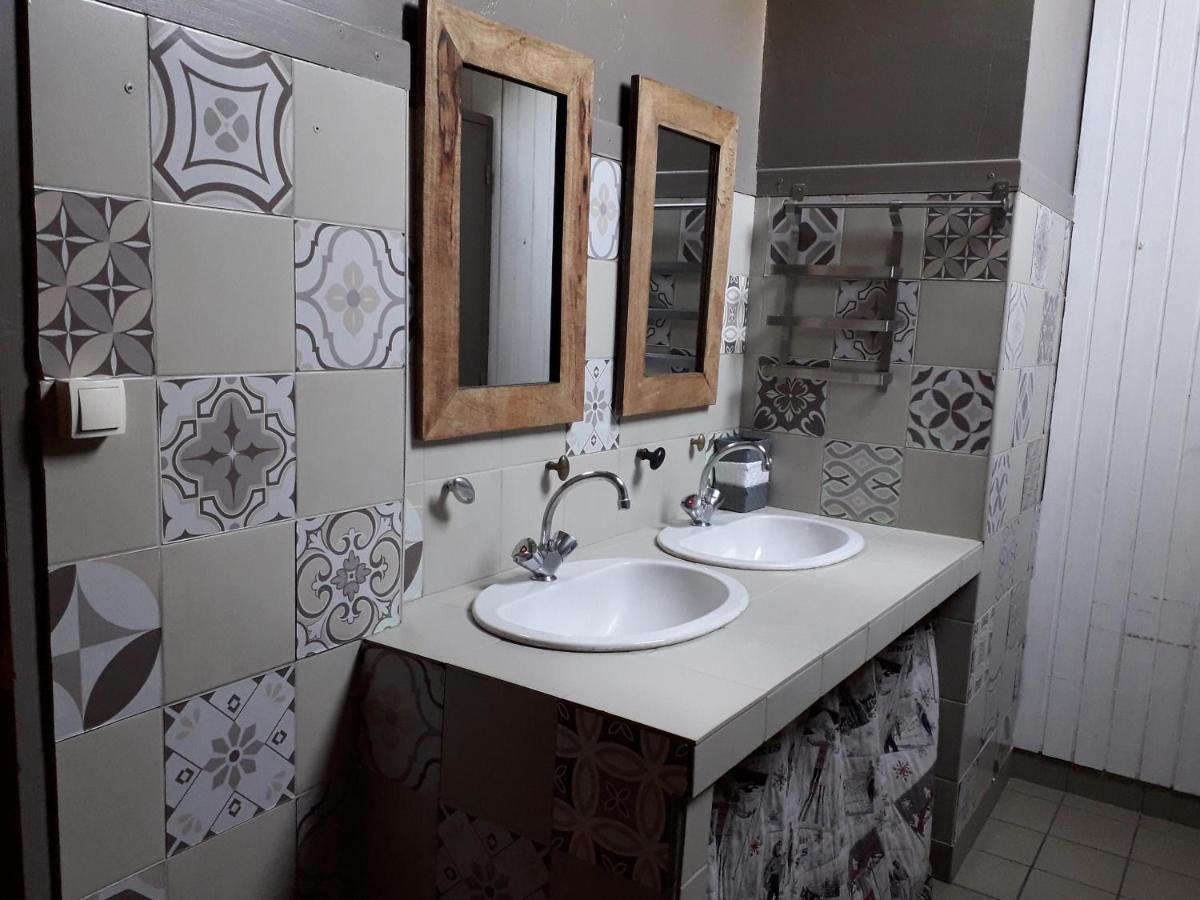 Les Pinees Hotel Chateauroux-les-Alpes Екстериор снимка