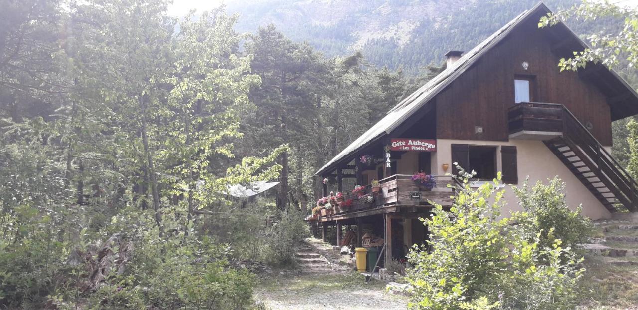 Les Pinees Hotel Chateauroux-les-Alpes Екстериор снимка